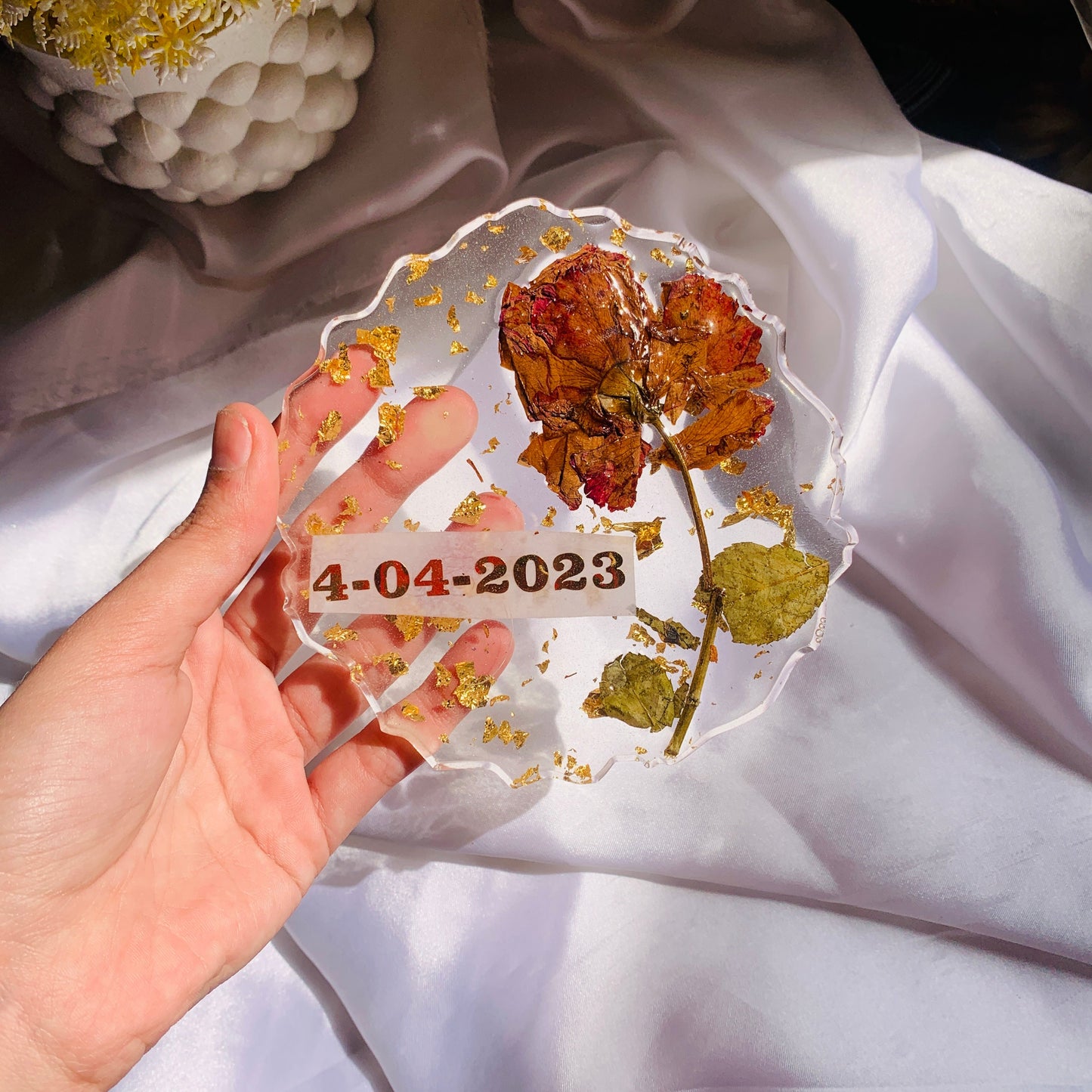Resin tray