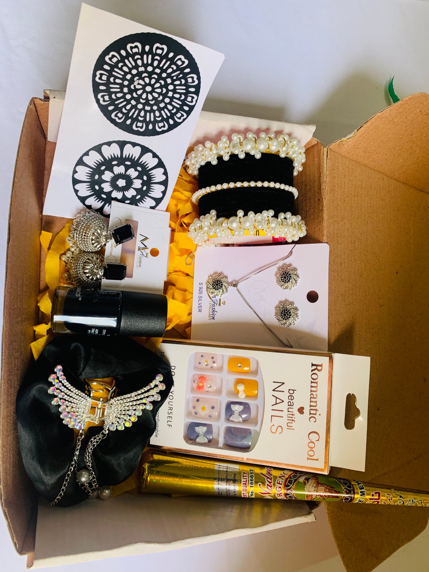 Black theme gift box