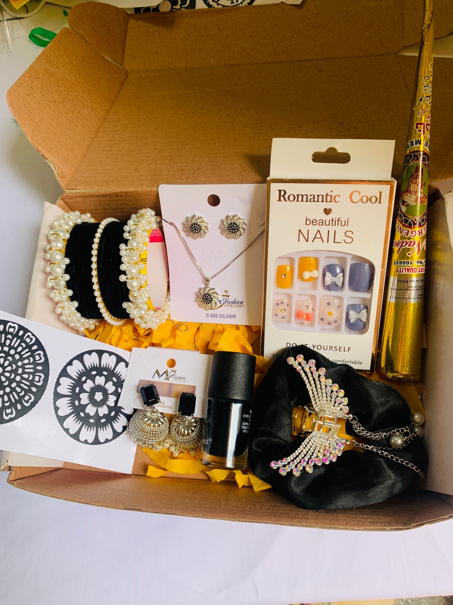 Black theme gift box