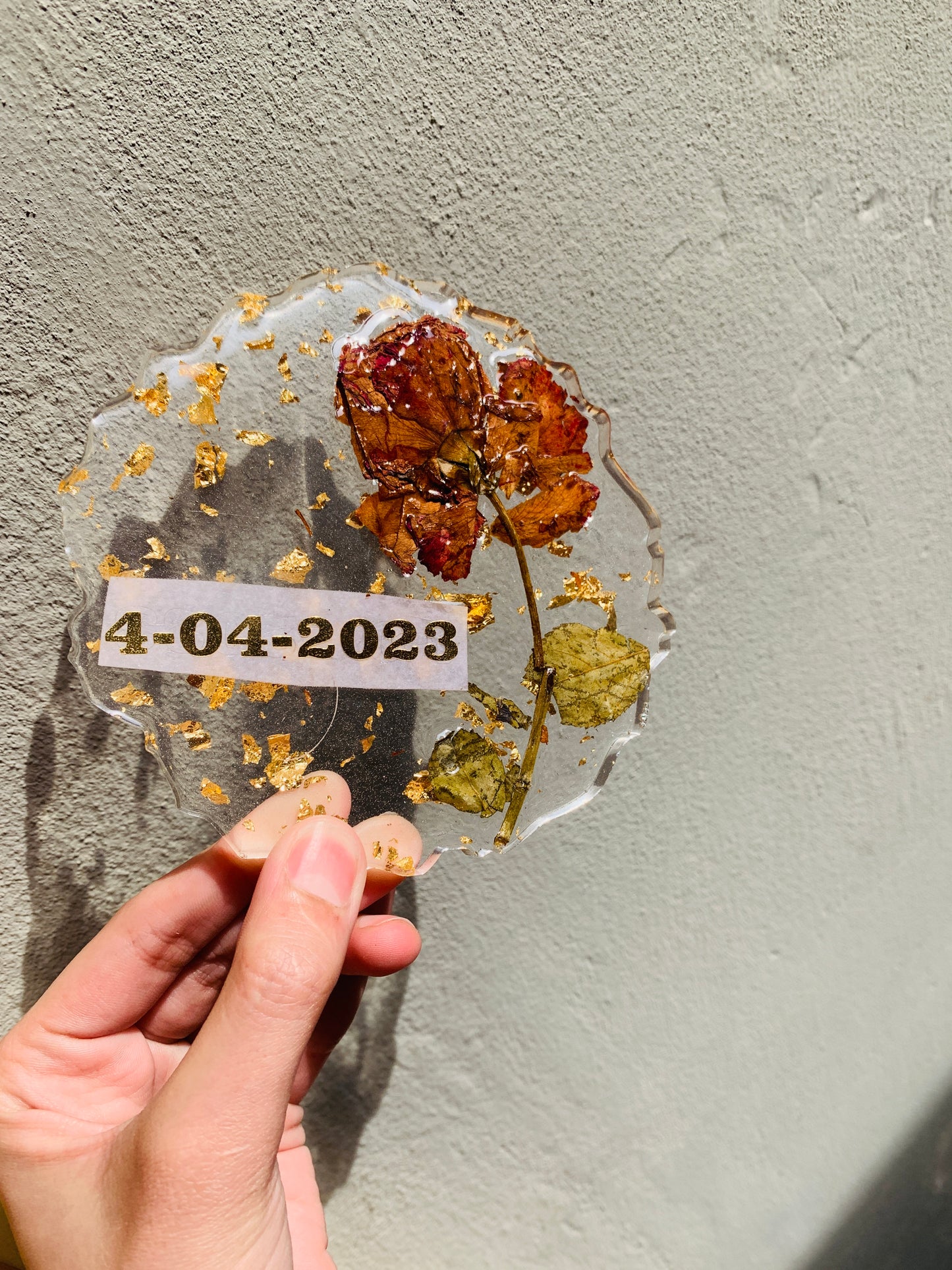 Resin tray